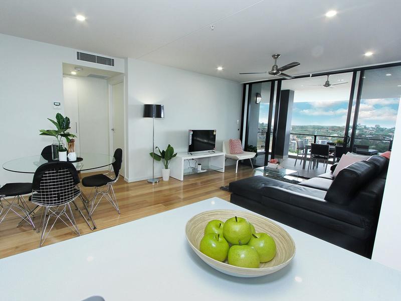 How to Prepare Your Home for Guests: A Deep Cleaning Checklist